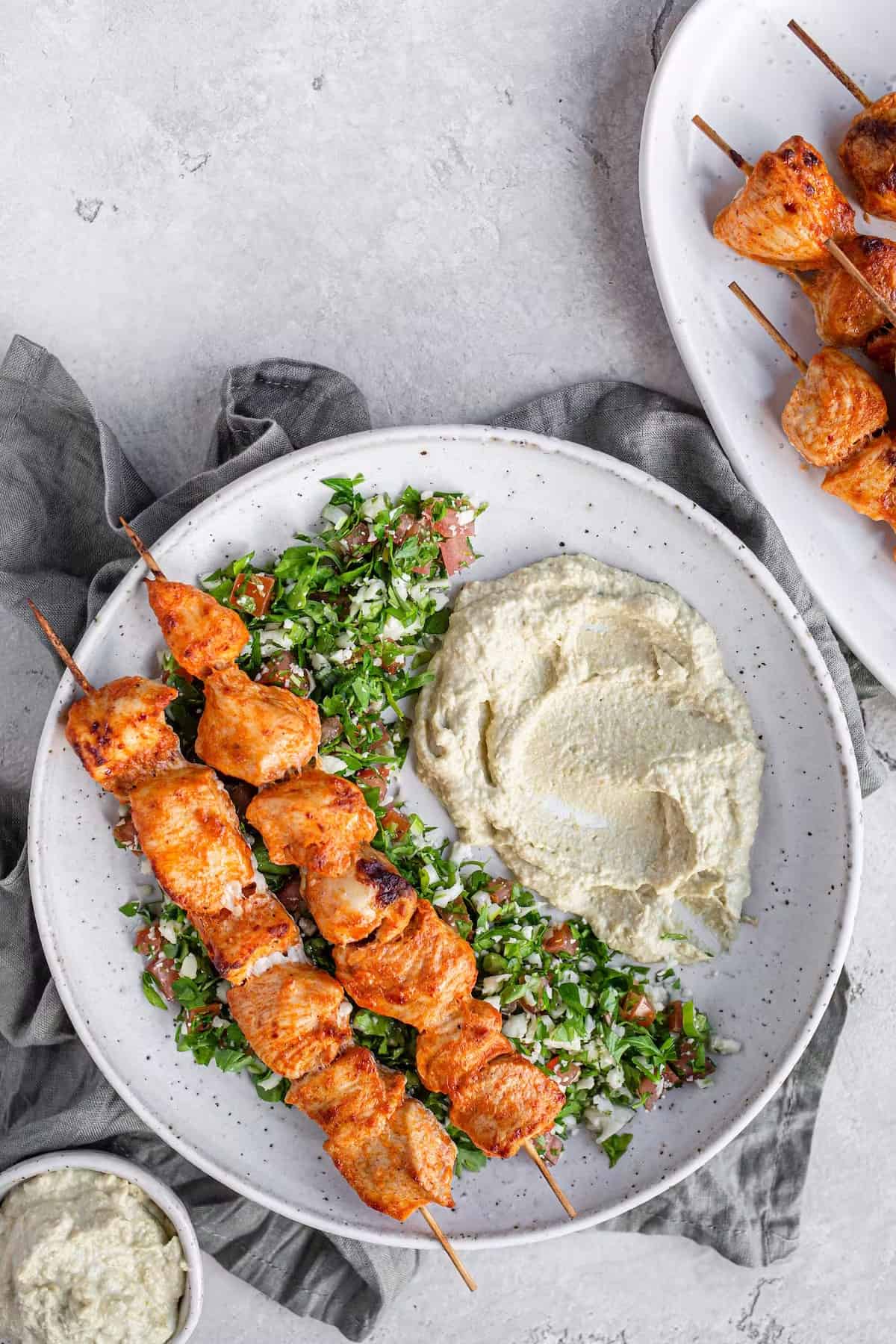 Chicken skewers low carb hummus